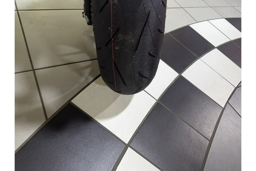 2025 Honda CB650R E-Clutch