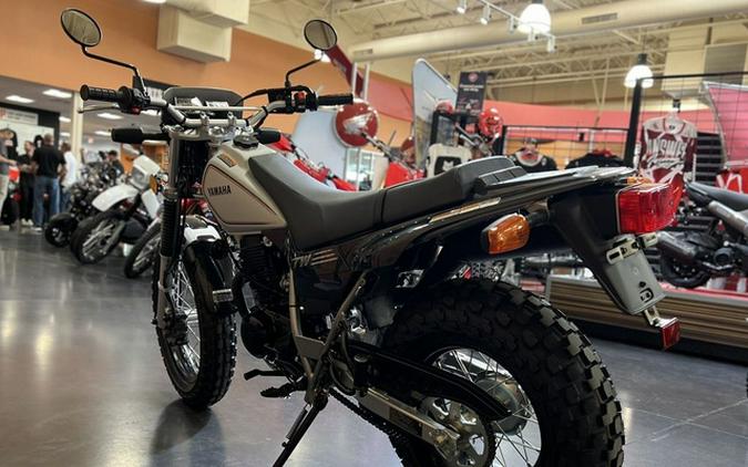 2027 Yamaha TW 200