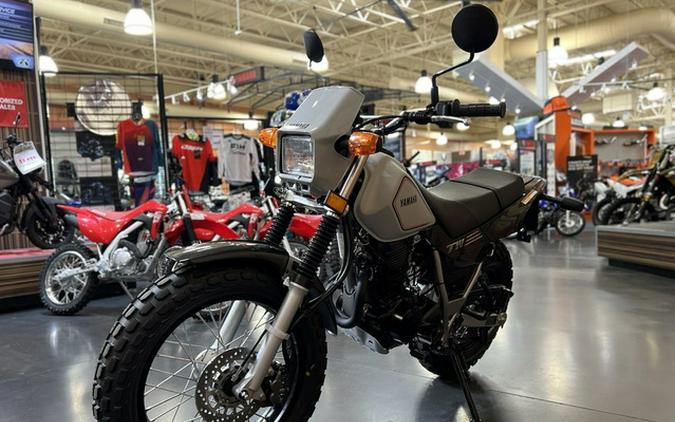 2027 Yamaha TW 200