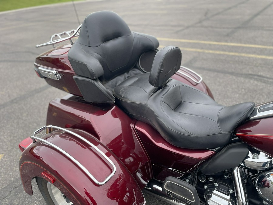 Harley-Davidson Tri Glide Ultra 2017 FLHTCUTG
