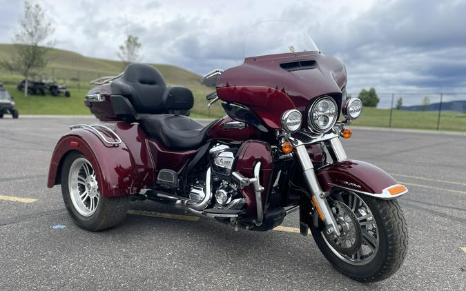 Harley-Davidson Tri Glide Ultra 2017 FLHTCUTG