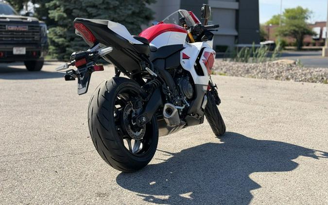 2026 Yamaha YZF R7 70Th Anniversary Edition