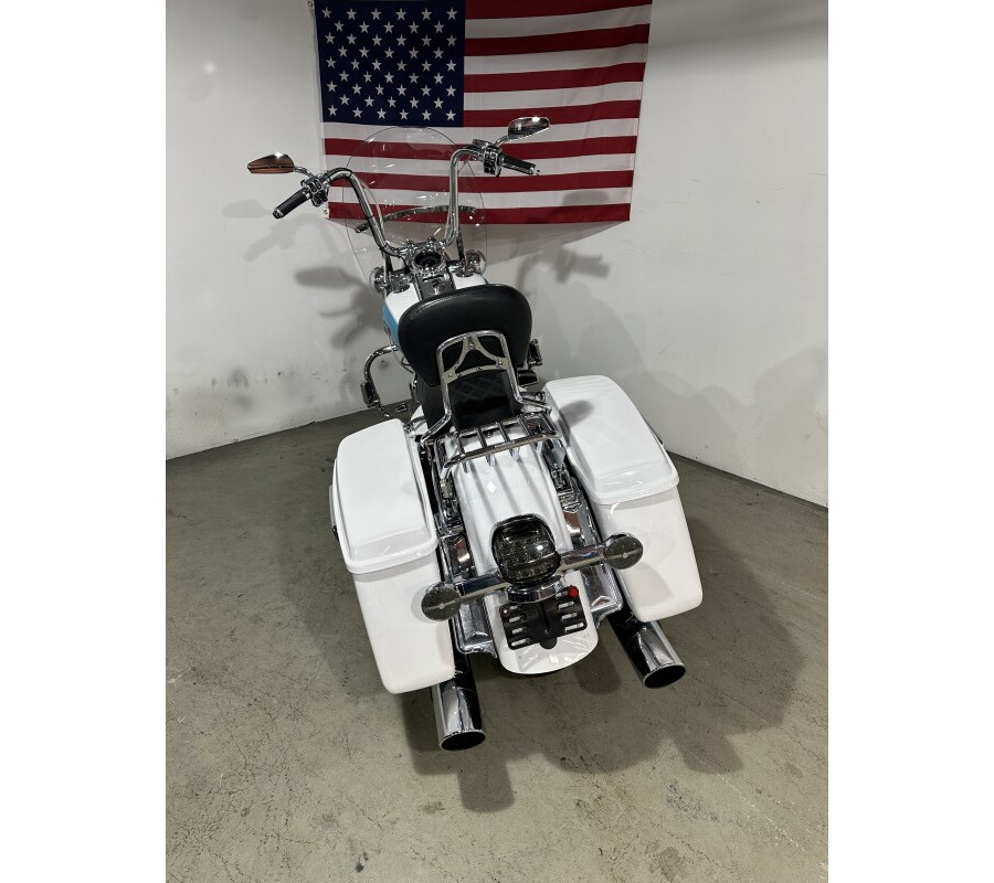 2016 Harley-Davidson Road King Crushed Ice Pearl/Frosted Teal Pearl