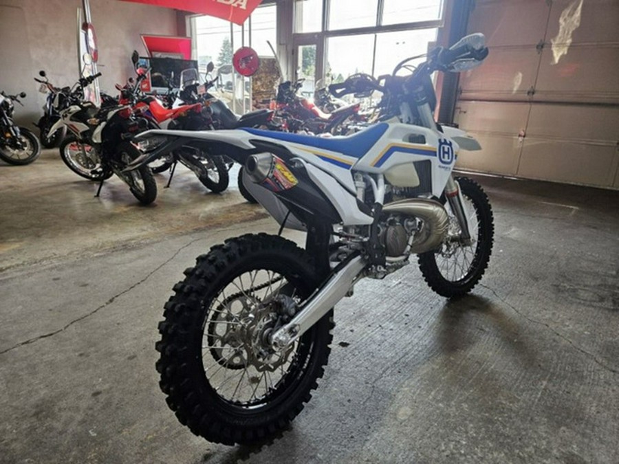 2023 Husqvarna TE 300