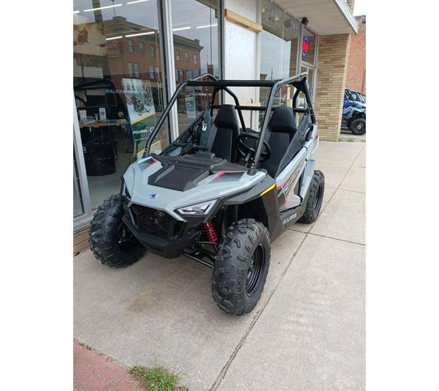 2024 Polaris RZR 200 EFI