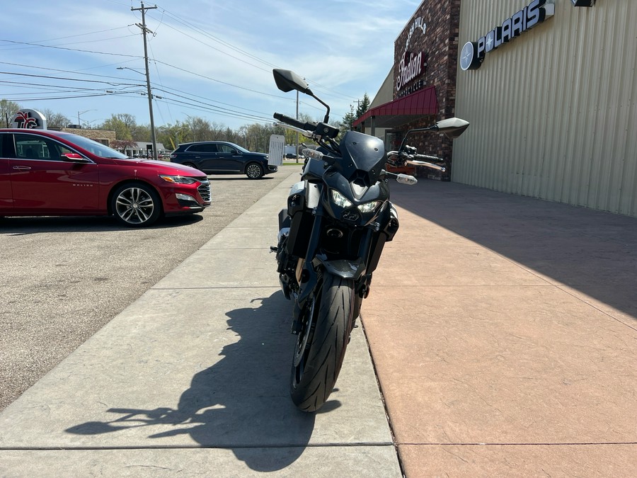 2025 Kawasaki Z900RS ABS