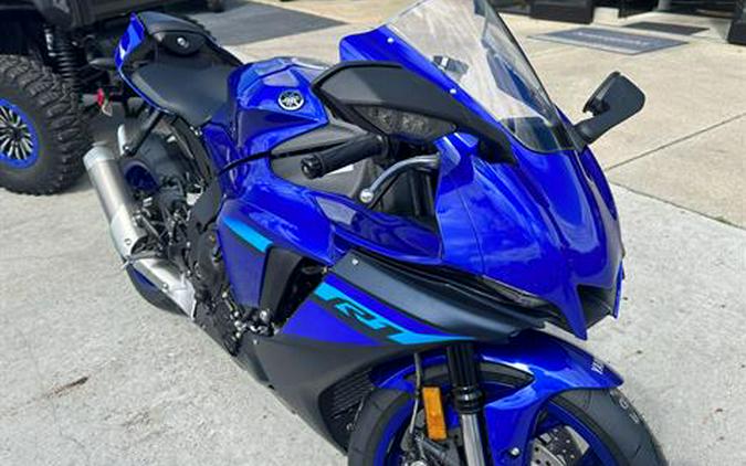 2024 Yamaha YZF-R1