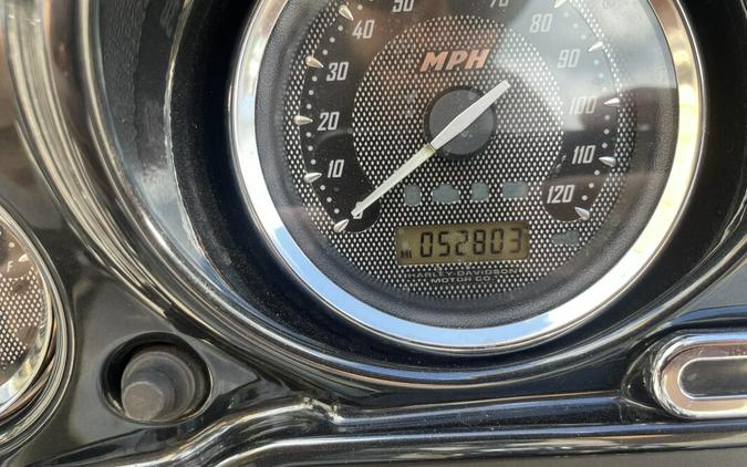 2013 Harley-Davidson® CVO™ Ultra Classic® Electra Glide® Black Diamond & Molten Silver with Crushed