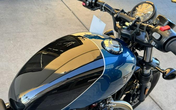 2026 Triumph Bonneville Bobber Interstellar Blue