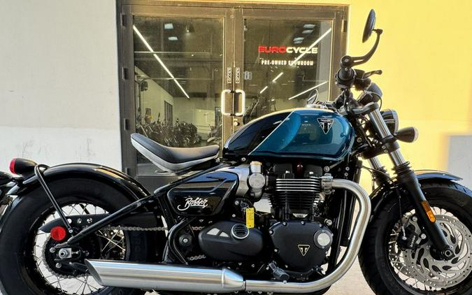 2026 Triumph Bonneville Bobber Interstellar Blue