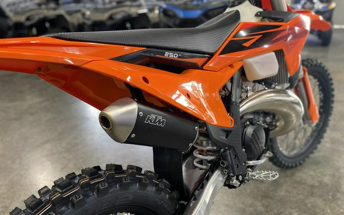 2027 KTM XC 250