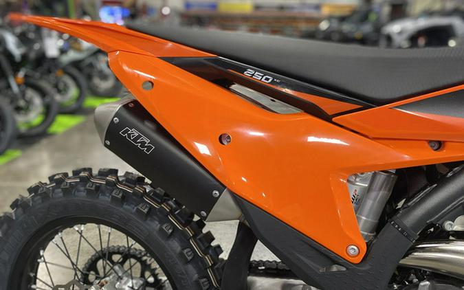 2027 KTM XC 250