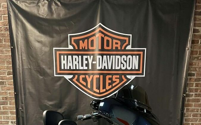 2022 Harley-Davidson CVO Street Glide