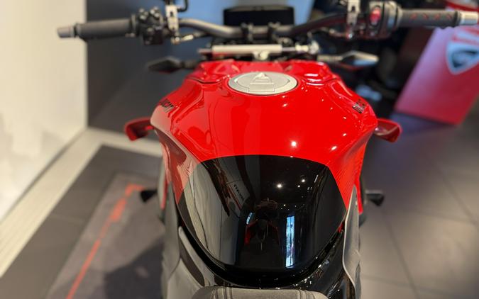 2026 Ducati STREETFIGHTER V4 S CORSE