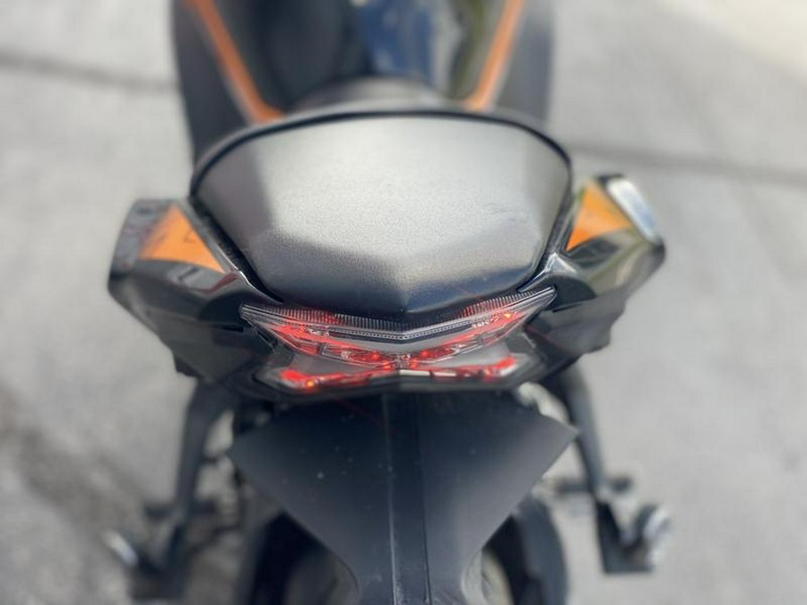 2019 Kawasaki Ninja® 650 ABS Candy Orange/Metallic Spark Black