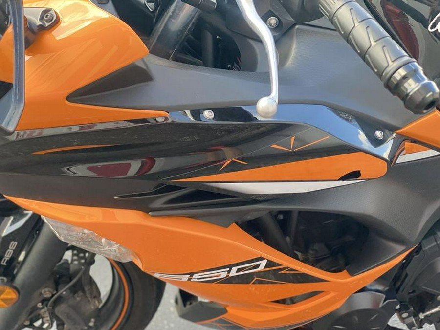 2019 Kawasaki Ninja® 650 ABS Candy Orange/Metallic Spark Black