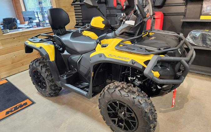 2024 Can-Am OUTLANDER MAX XT 700