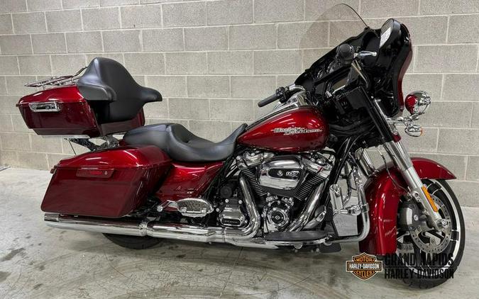 2017 Harley-Davidson® FLHXS - Street Glide® Special