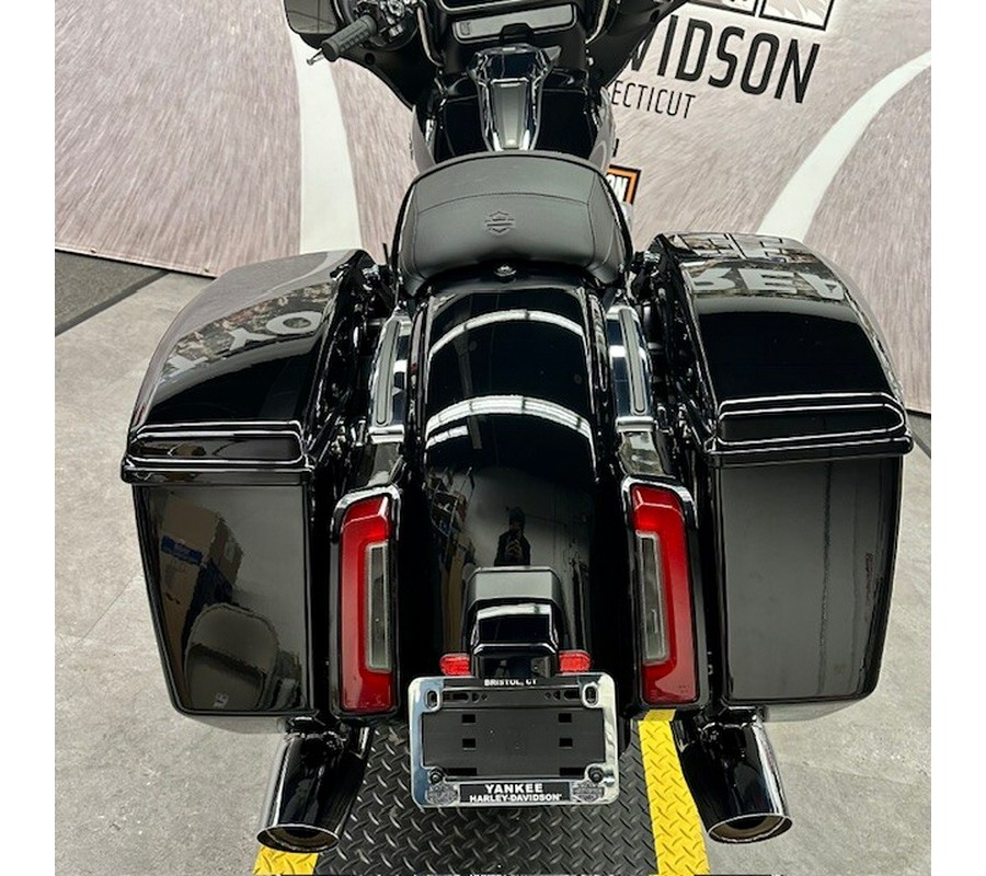 2024 FLHX Street Glide®