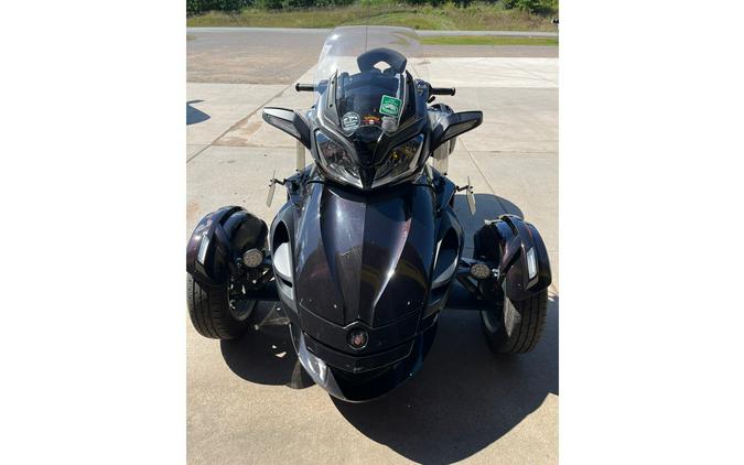 2014 Can-Am Spyder® ST Limited - SE5