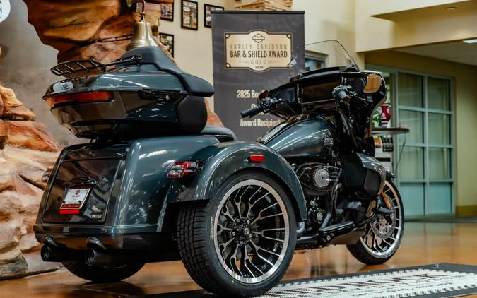 2026 Harley-Davidson Street Glide 3 Limited FLHLT