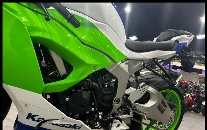 2024 Kawasaki Ninja® ZX™-6R 40th Anniversary Edition ABS