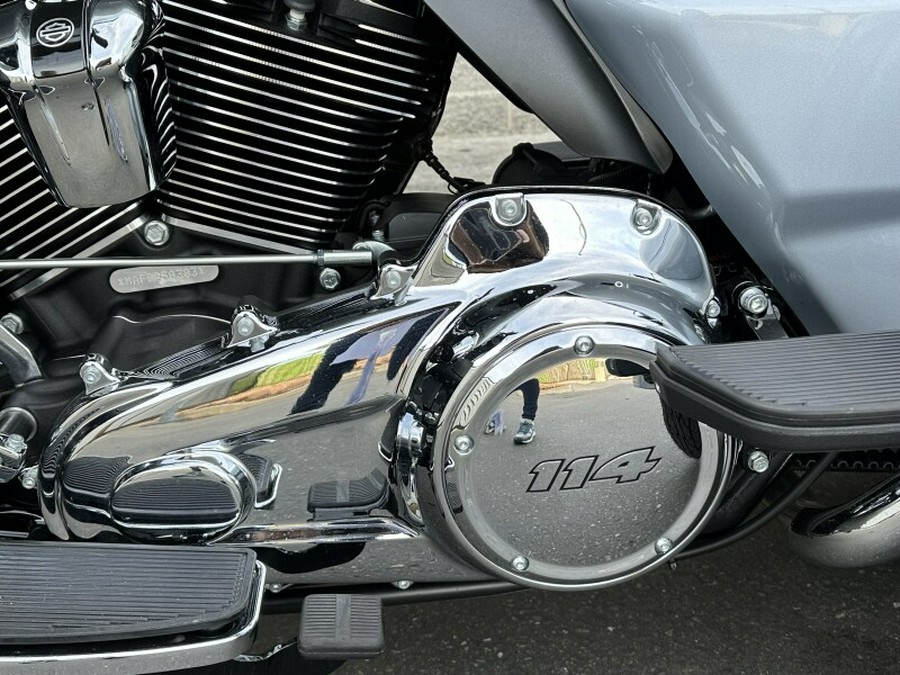 Harley-Davidson Tri Glide Ultra 2023 FLHTCUTG 111685 ATLAS SLV MTLIC