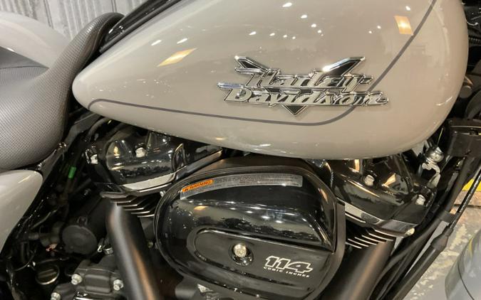 2024 Harley-Davidson FREEWHEELER
