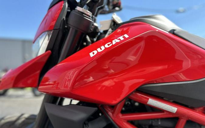 2023 Ducati Hypermotard 950 Ducati Red