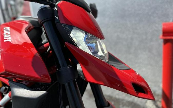 2023 Ducati Hypermotard 950 Ducati Red