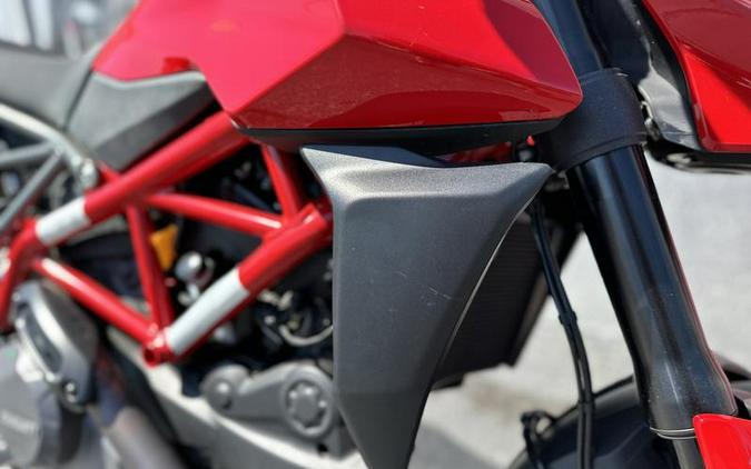 2023 Ducati Hypermotard 950 Ducati Red