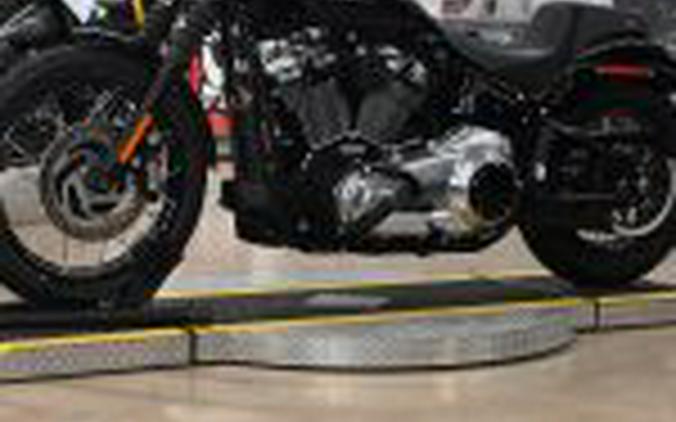 2025 Harley Davidson Street Bob