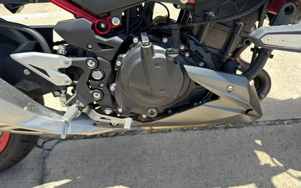 2025 Kawasaki Z500 SE ABS