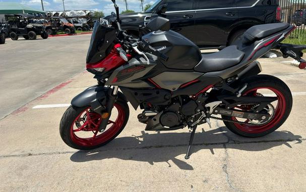 2025 Kawasaki Z500 SE ABS