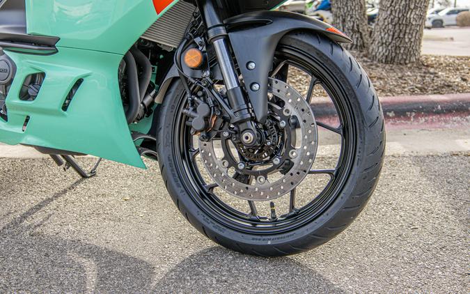 2026 YAMAHA YZFR3 ABS