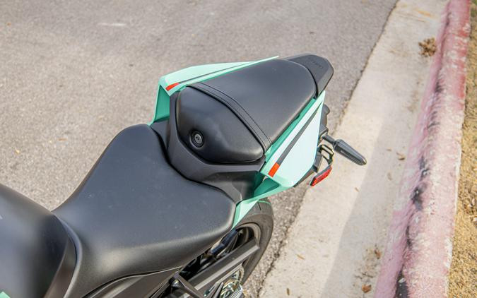 2026 YAMAHA YZFR3 ABS