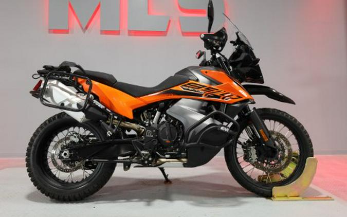 2022 KTM 890 Adventure