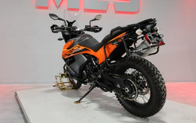 2022 KTM 890 Adventure