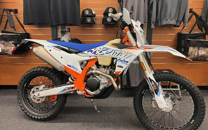 2024 KTM 500 EXC-F Six Days First Look [Fast Facts]