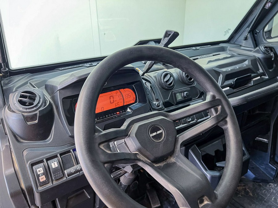 2024 Can-Am Defender MAX Limited HD10