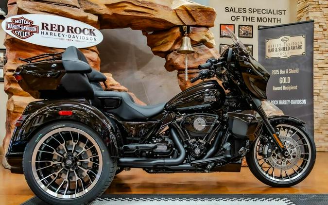 2026 Harley-Davidson Street Glide 3 Limited FLHLT