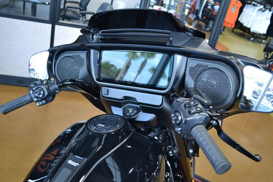2025 Harley-Davidson Street Glide® - FLHX
