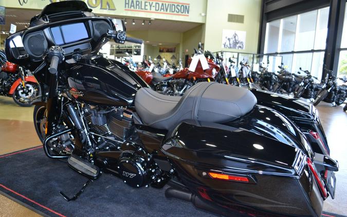 2025 Harley-Davidson Street Glide® - FLHX