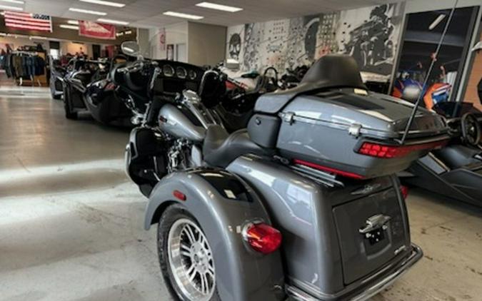 2022 Harley-Davidson FLHTCUTG - Tri Glide Ultra Tri Glide Ultra
