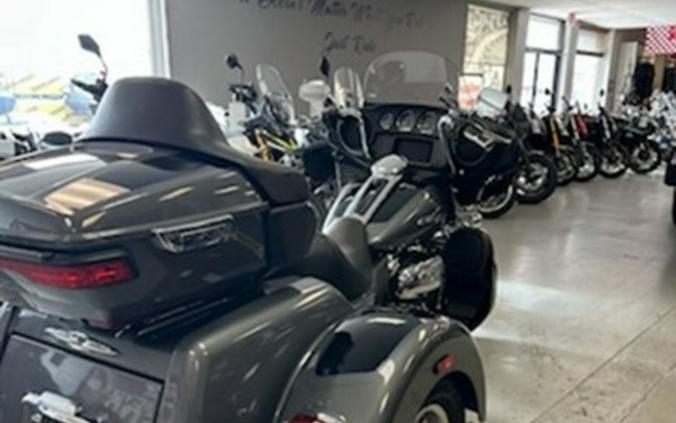 2022 Harley-Davidson FLHTCUTG - Tri Glide Ultra Tri Glide Ultra
