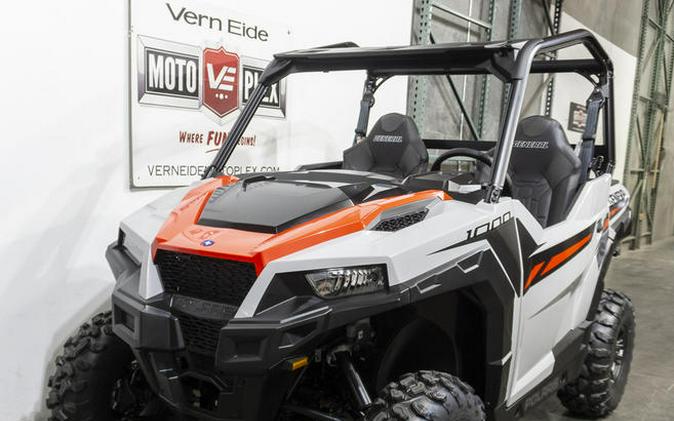 2025 Polaris® General 1000 Sport