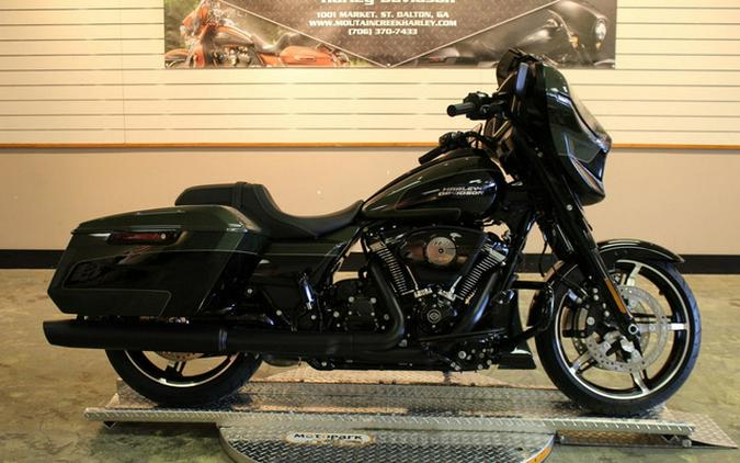 2026 Harley-Davidson FLHX - Street Glide