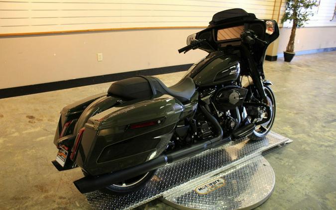 2026 Harley-Davidson FLHX - Street Glide