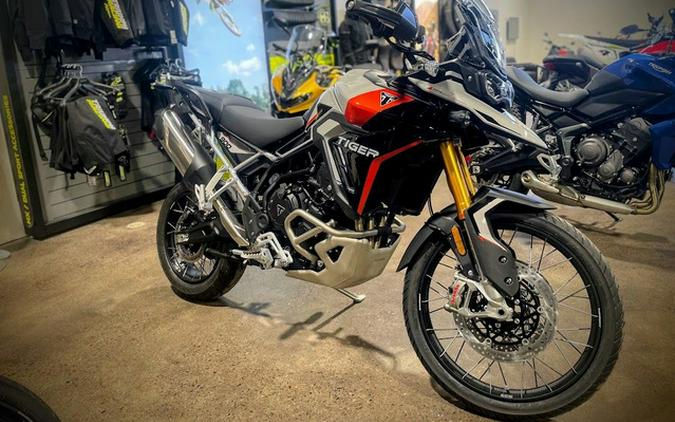 2025 Triumph Tiger 900 Rally Pro Ash Grey Intense Orange