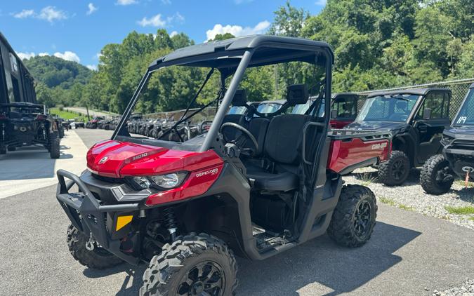 2024 Can-Am Defender XT HD10